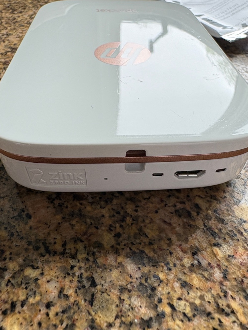 HP Sprocket Pocket Photo Printer - White with Rose Gold Logo - Picture 3 of 9